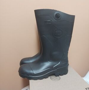 DUNLOP Unisex Waterproof Chesapeake 14" Boot - Black - Men's 11 Women's 13